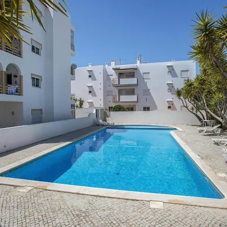 Apartmán Cosy Flat In Central With Pool